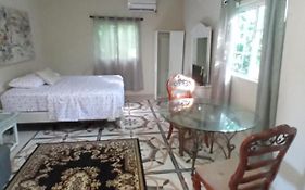 Grace Garden Guesthouse By Eminence Ent